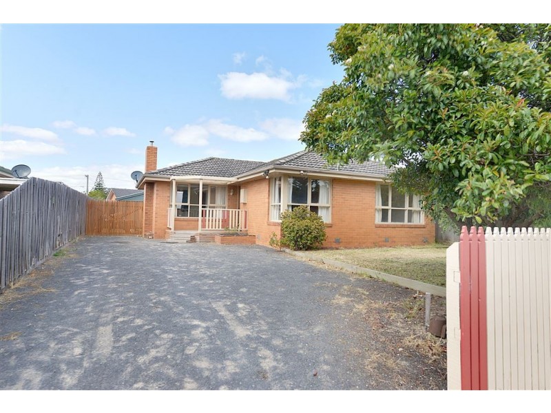 6 Selsey Street, Seaford VIC 3198