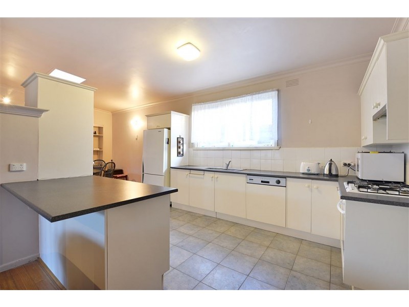 9 Larool Crescent, Seaford VIC 3198