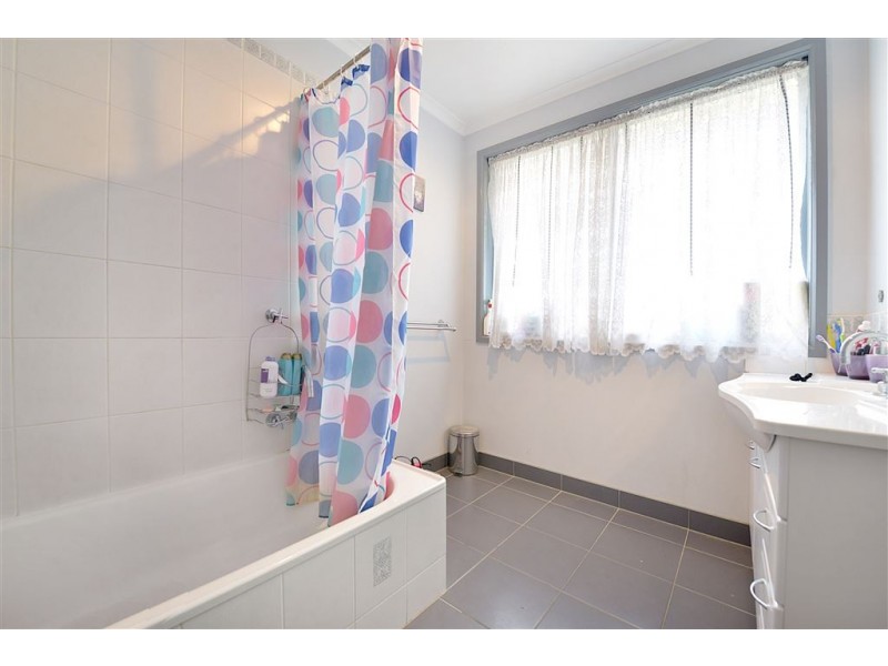 4 Sturdee Street, Seaford VIC 3198