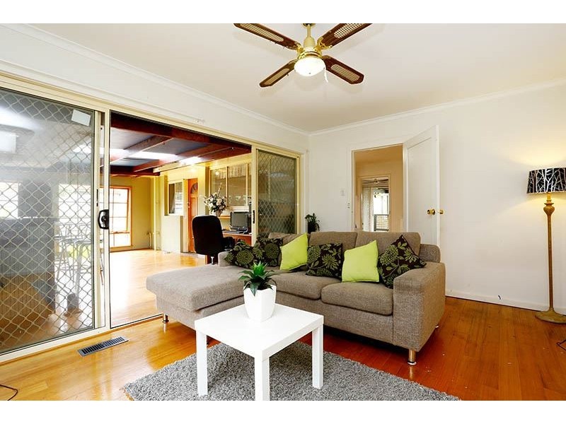 23 Torquay Avenue, Seaford VIC 3198