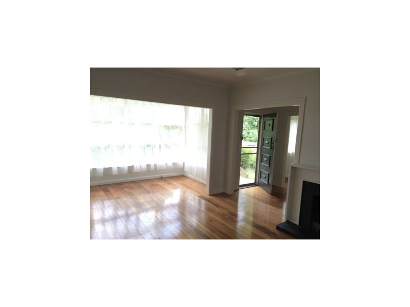 30 Jordan Grove, Glen Waverley VIC 3150