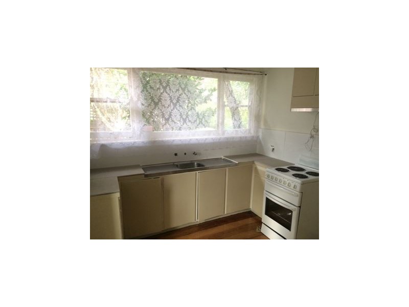 30 Jordan Grove, Glen Waverley VIC 3150