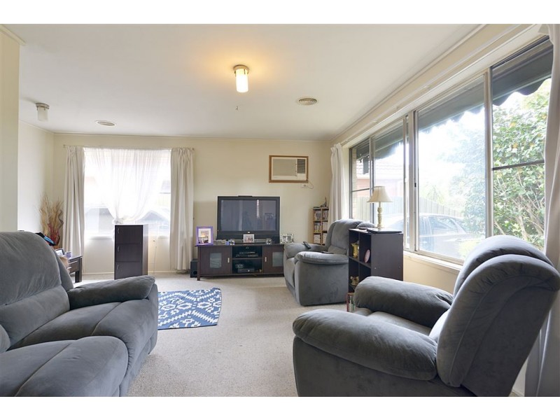 13 Moomba Avenue, Seaford VIC 3198