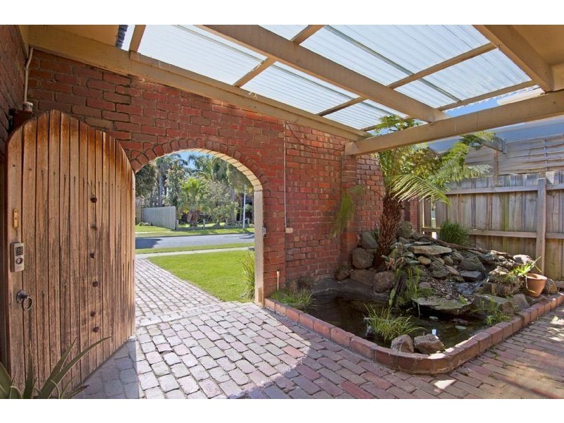 40 Emanuel Drive, Seaford VIC 3198