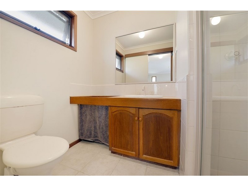 10 Kirkwood Ave, Seaford VIC 3198