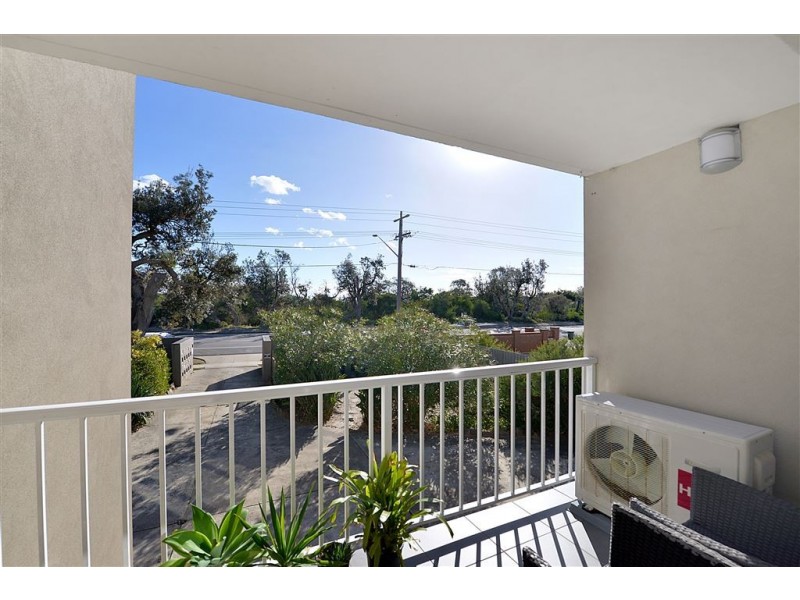 2/283 Nepean Hwy, Seaford VIC 3198