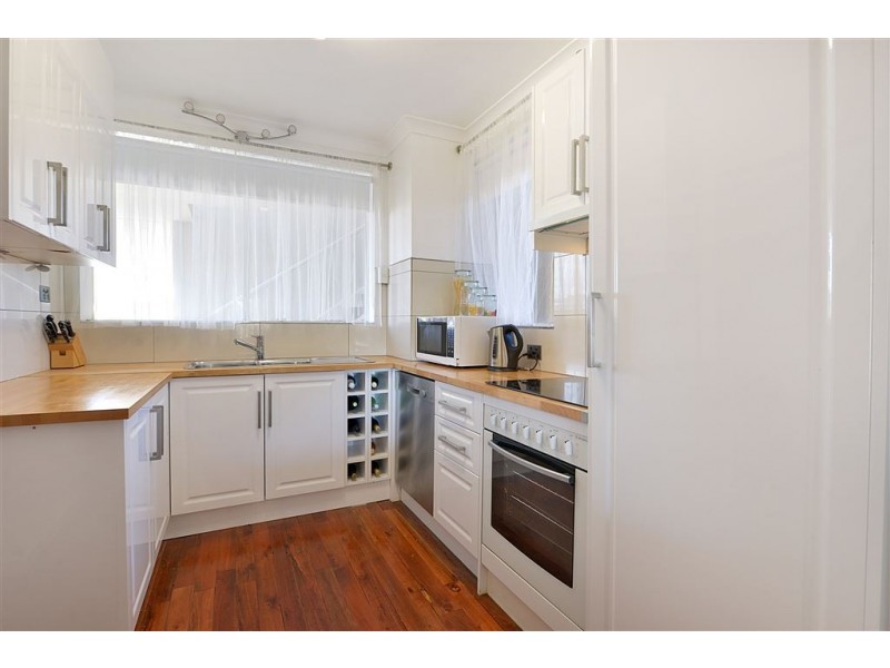 2/283 Nepean Hwy, Seaford VIC 3198