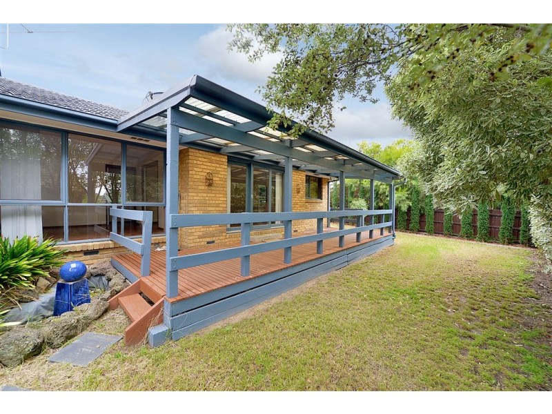 11 Wiltshire Drive, Somerville VIC 3912