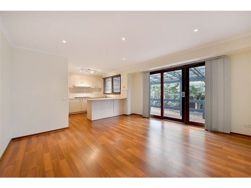 11 Wiltshire Drive, Somerville VIC 3912