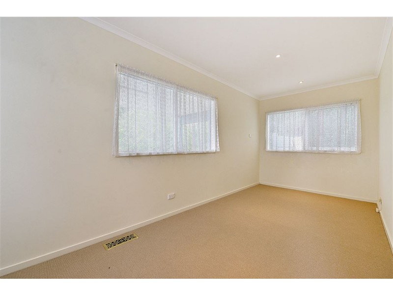 11 Wiltshire Drive, Somerville VIC 3912