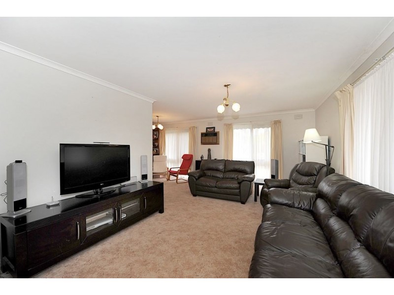 2 McBride Crescent, Seaford VIC 3198