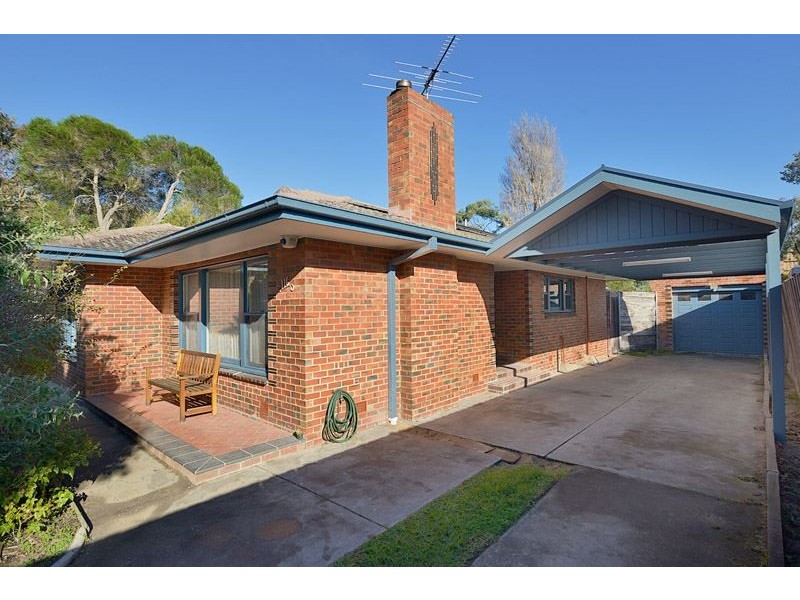 116 Kananook Ave, Seaford VIC 3198
