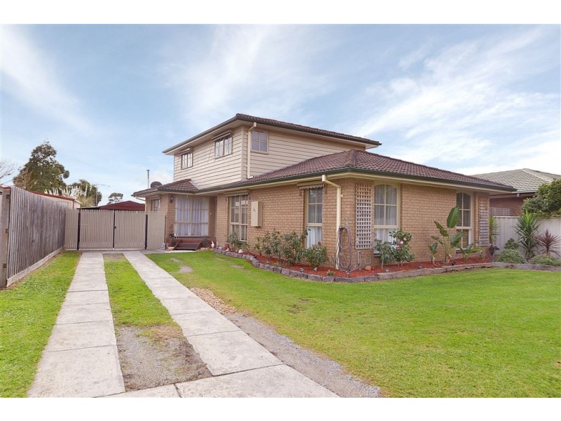 35 Maple Street, Seaford VIC 3198