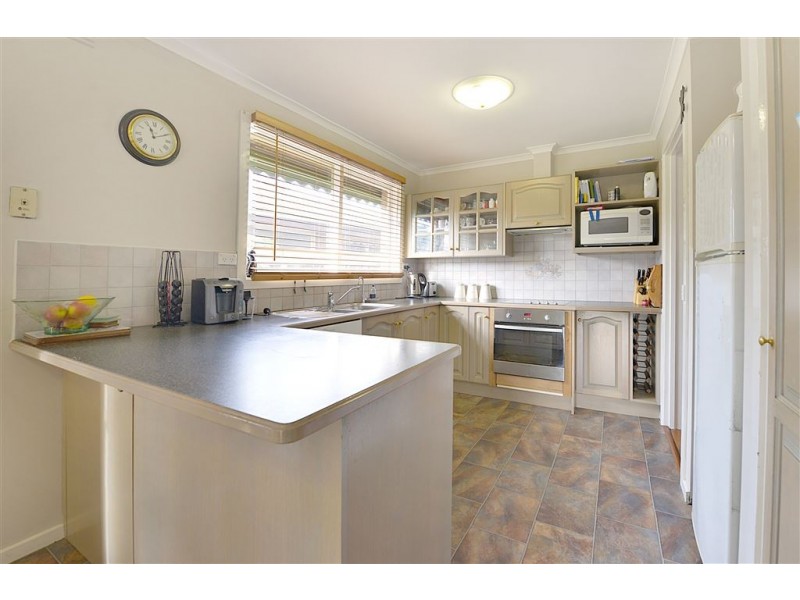 35 Maple Street, Seaford VIC 3198