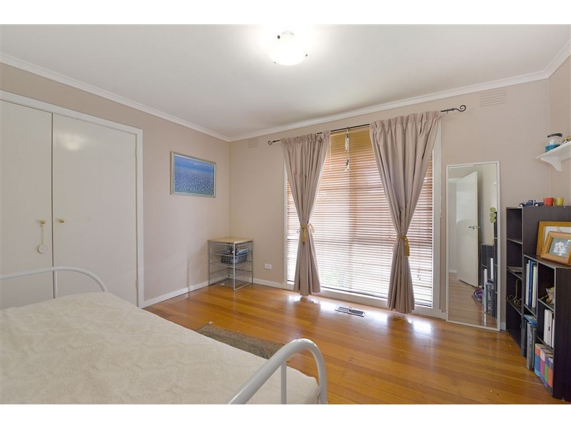 35 Maple Street, Seaford VIC 3198