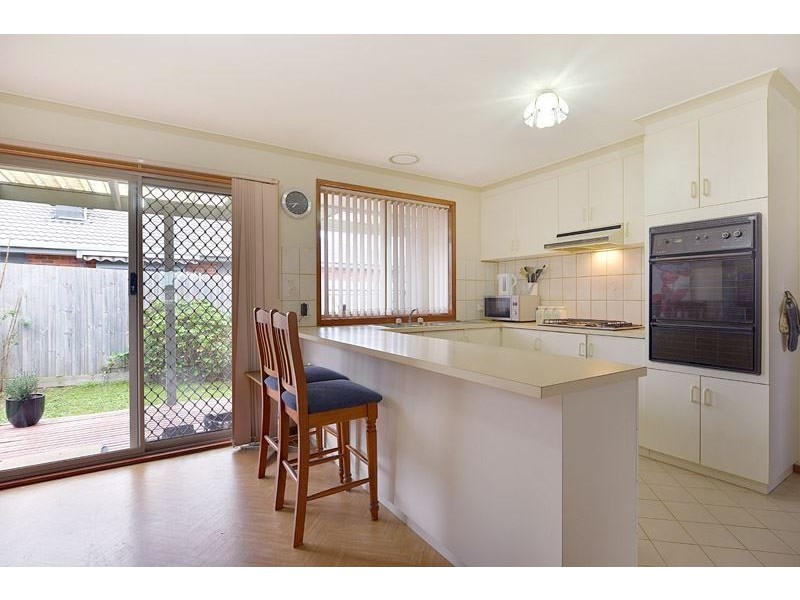 18 Quarrion Drive, Carrum Downs VIC 3201