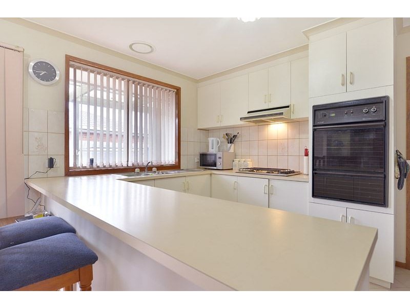 18 Quarrion Drive, Carrum Downs VIC 3201