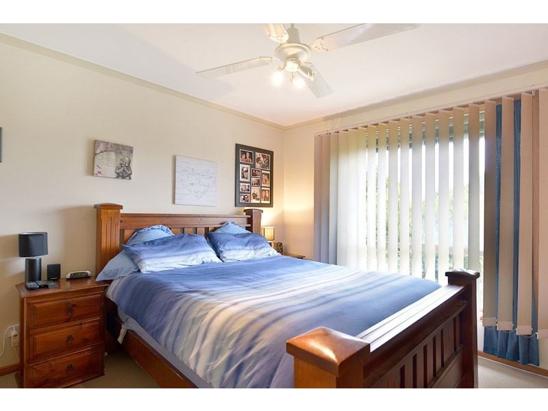 18 Quarrion Drive, Carrum Downs VIC 3201