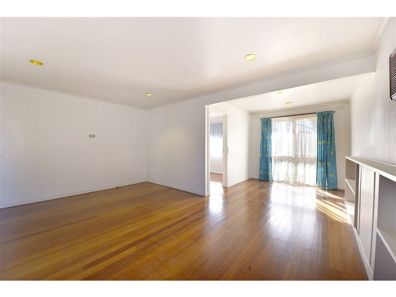 71 Maple Street, Seaford VIC 3198