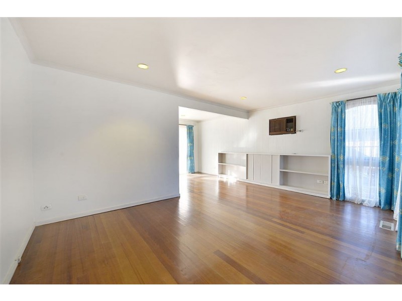 71 Maple Street, Seaford VIC 3198