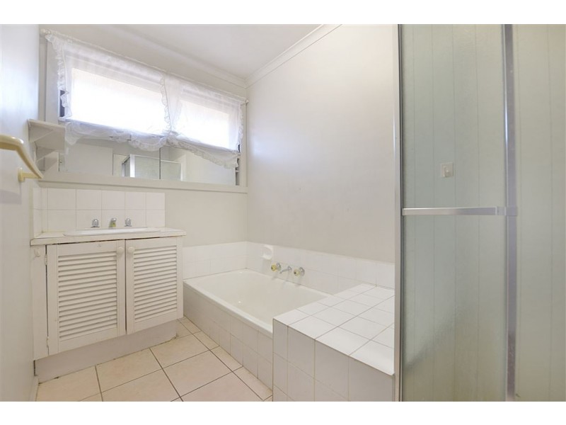 71 Maple Street, Seaford VIC 3198
