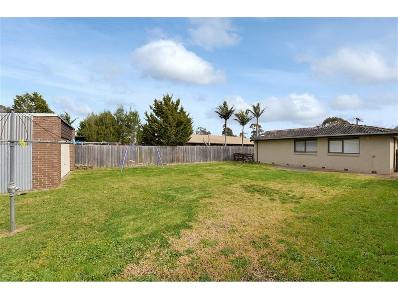 6 Sussex Crescent, Seaford VIC 3198