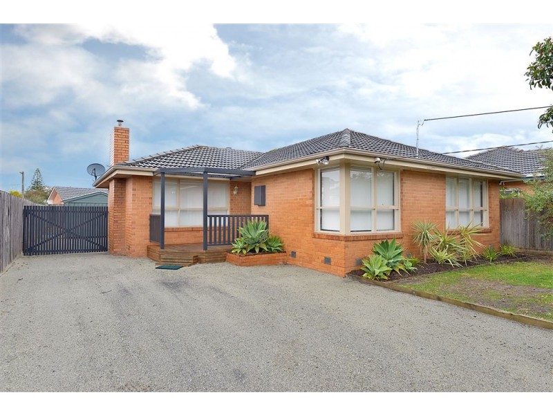 6 Selsey St, Seaford VIC 3198