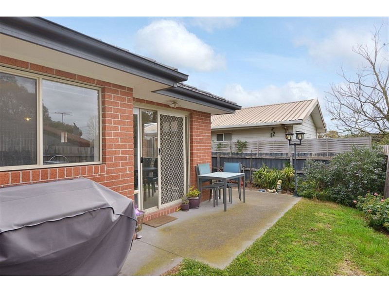 2/4 Wunalla Road, Seaford VIC 3198