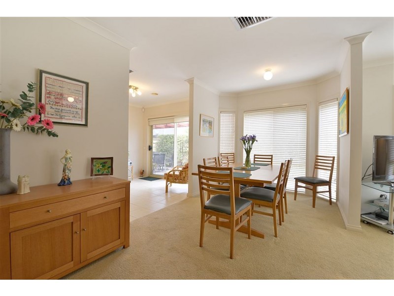 9 McRae Street, Seaford VIC 3198
