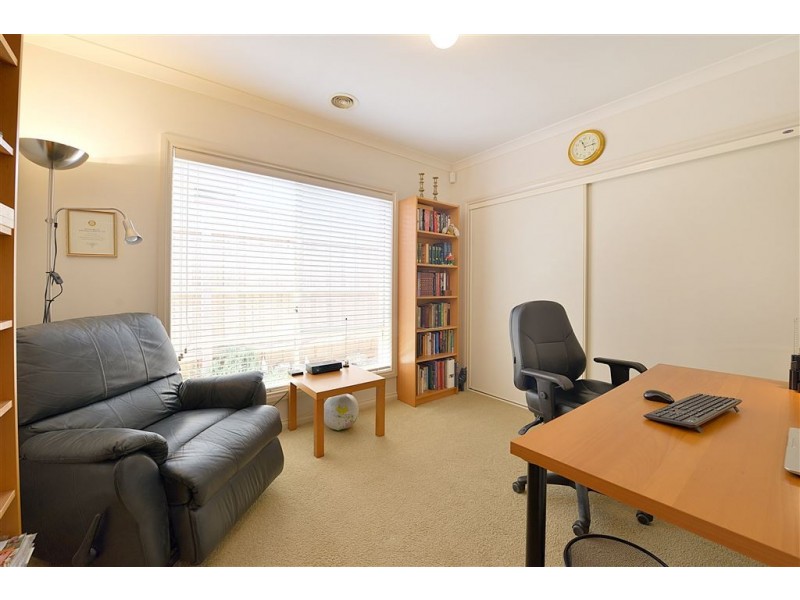 9 McRae Street, Seaford VIC 3198