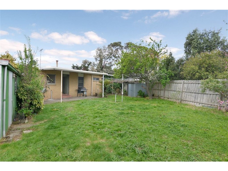 18 Ballarto Road, Frankston North VIC 3200
