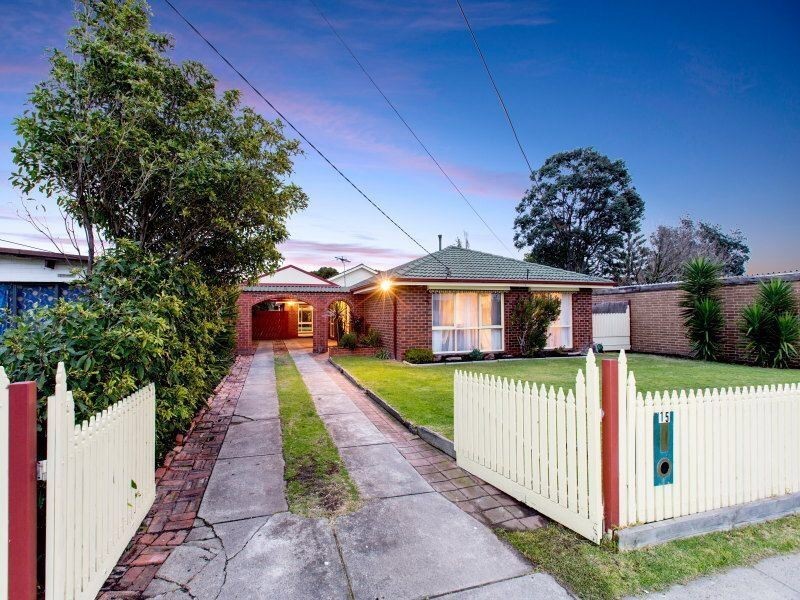 15 Elliott Street, Seaford VIC 3198