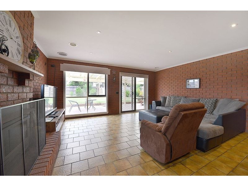 15 Elliott Street, Seaford VIC 3198