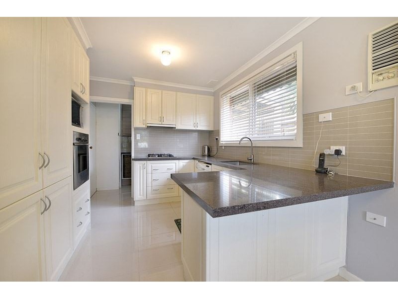 15 Elliott Street, Seaford VIC 3198