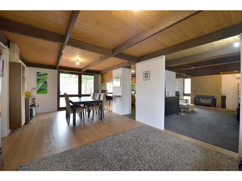 45 Emanuel Drive, Seaford VIC 3198