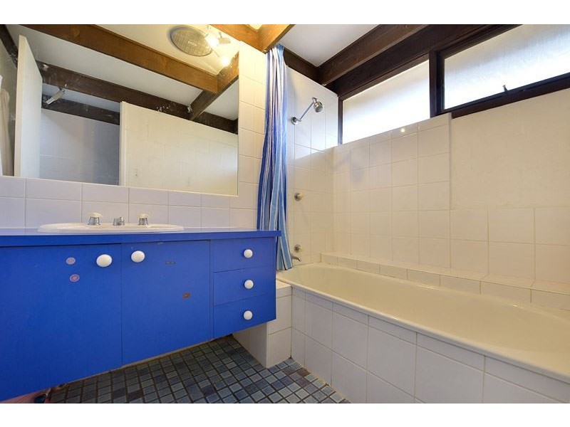 45 Emanuel Drive, Seaford VIC 3198