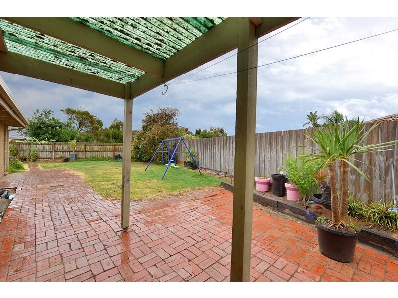 45 Emanuel Drive, Seaford VIC 3198