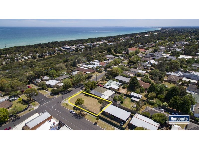 99 Kananook Avenue, Seaford VIC 3198