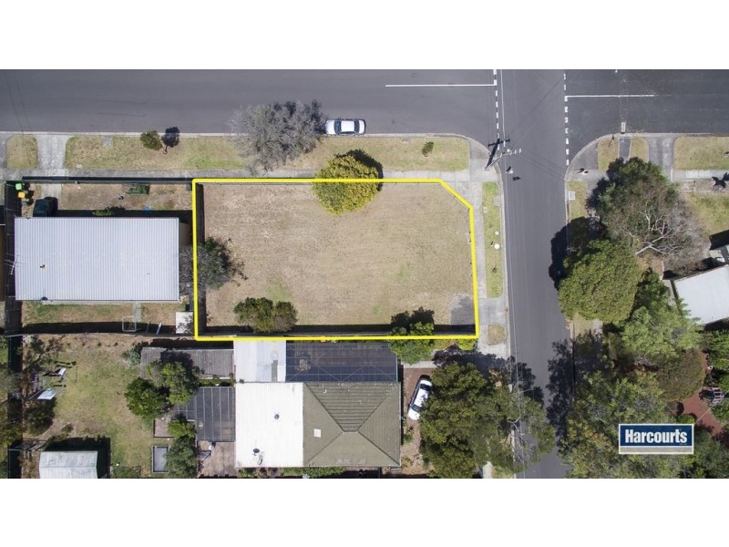 99 Kananook Avenue, Seaford VIC 3198