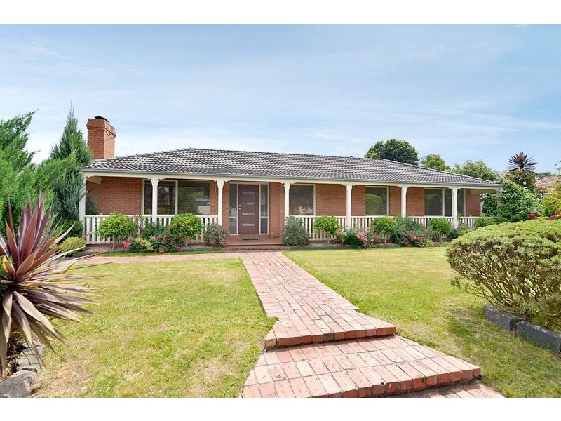 19 Lakesfield Drive, Lysterfield VIC 3156
