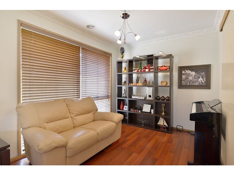 19 Lakesfield Drive, Lysterfield VIC 3156