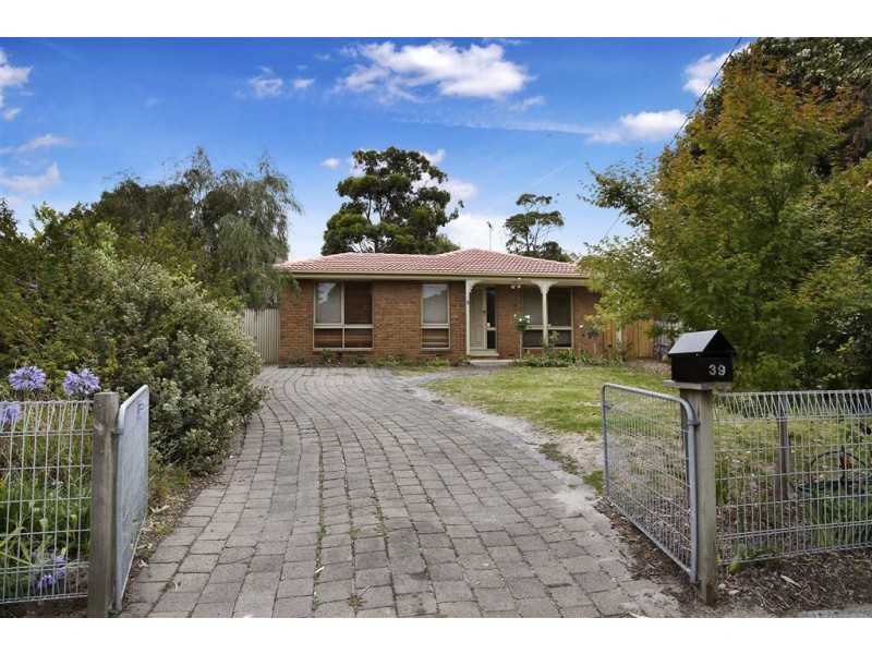 39 Centenary Street, Seaford VIC 3198