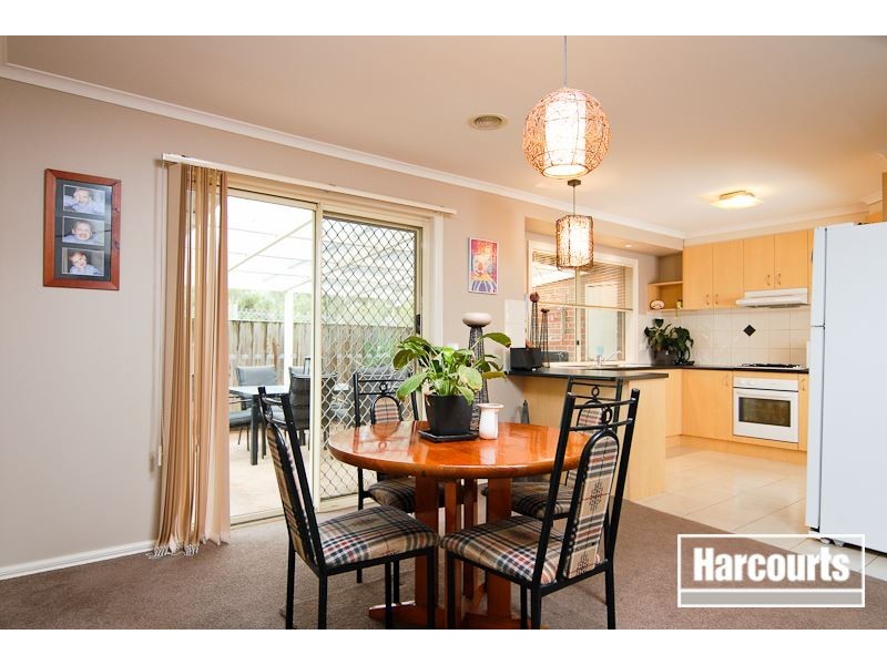2/21 Pakenham Road, Pakenham VIC 3810