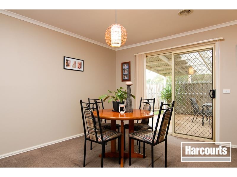 2/21 Pakenham Road, Pakenham VIC 3810
