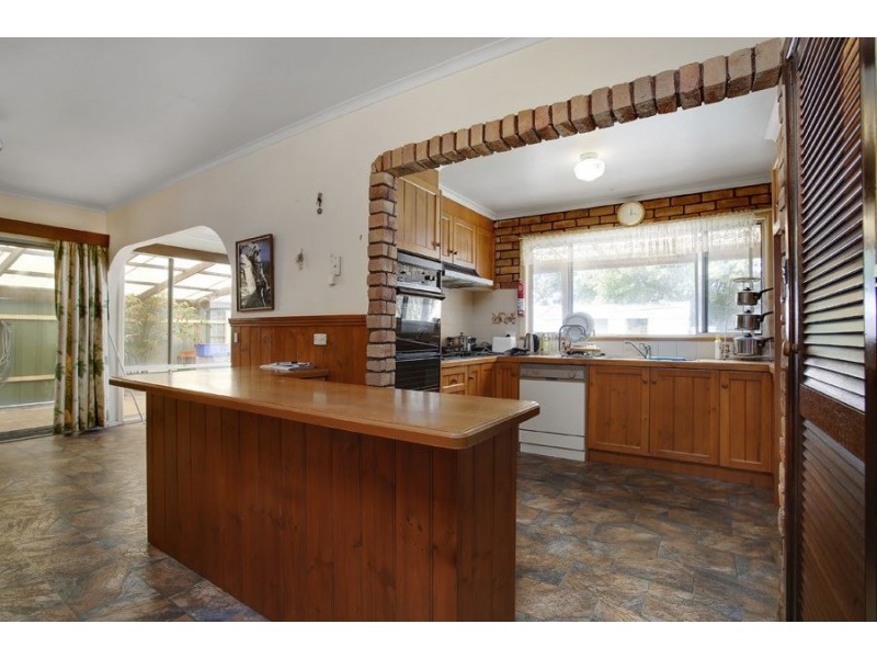 73 Seaford Grove, Seaford VIC 3198
