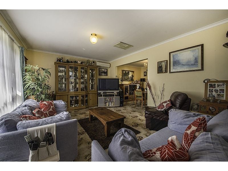 19 Hunt Drive, Seaford VIC 3198