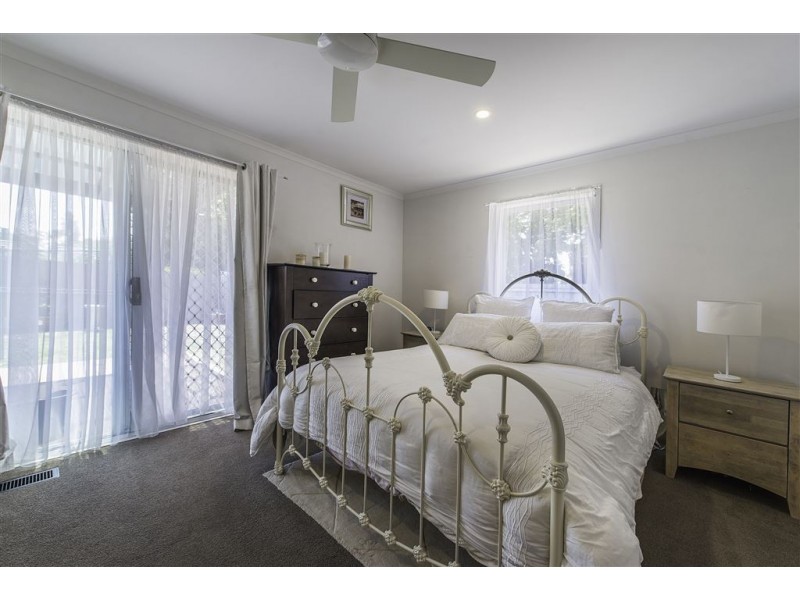 12 Webb Street, Seaford VIC 3198