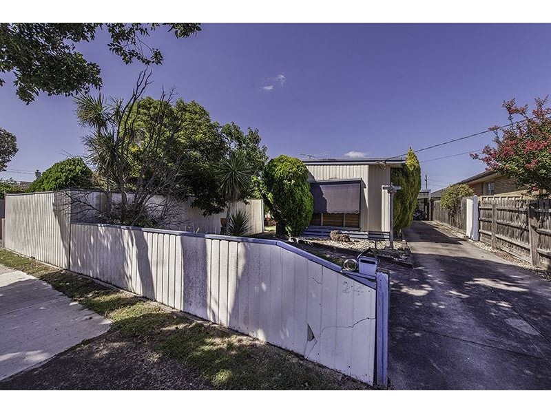 24 Weatherston Road, Seaford VIC 3198