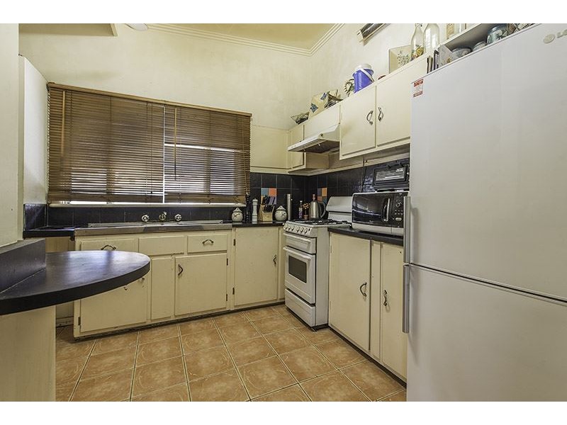 24 Weatherston Road, Seaford VIC 3198