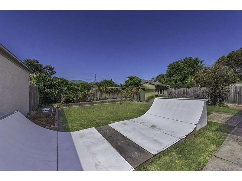 24 Weatherston Road, Seaford VIC 3198